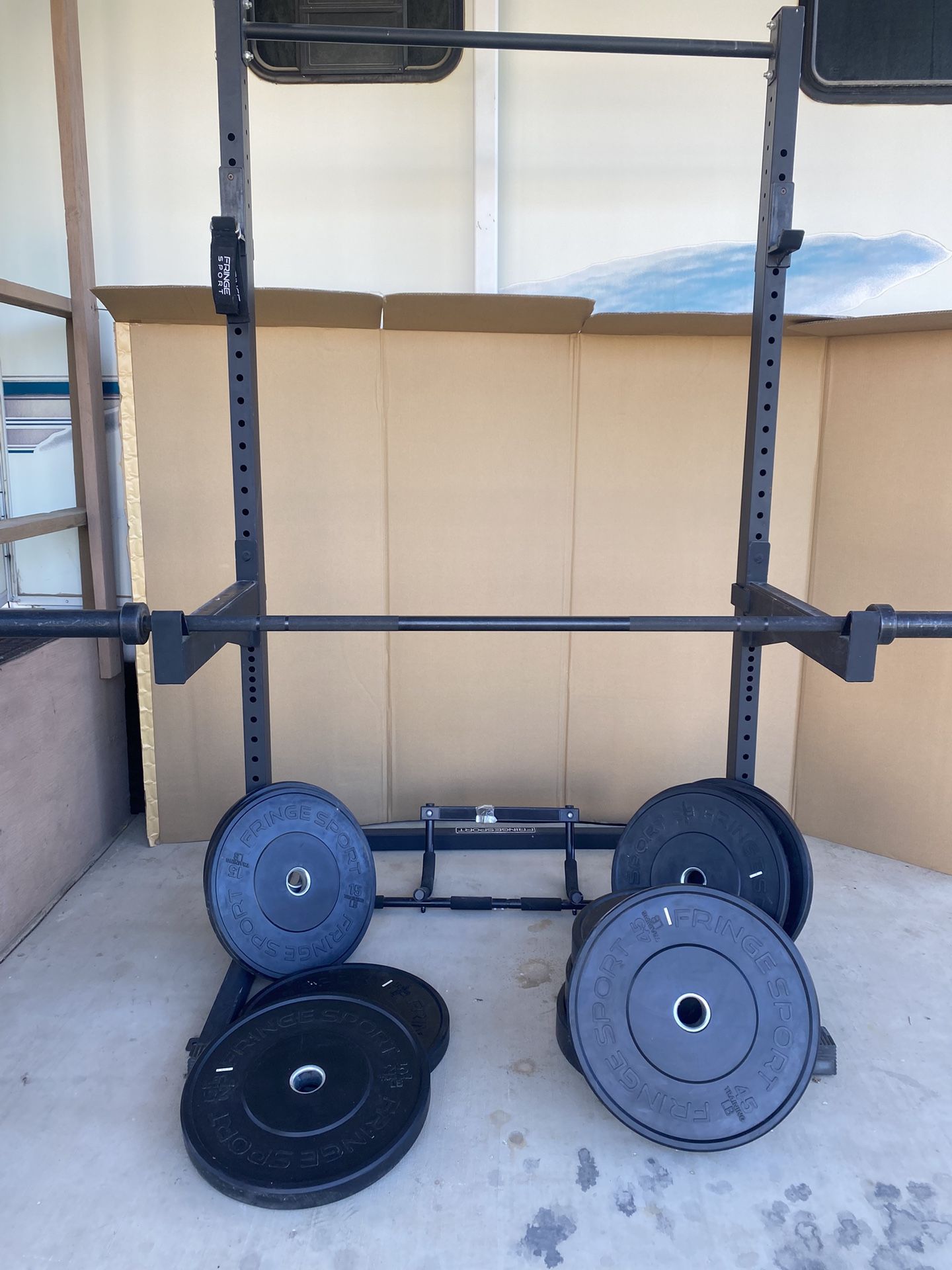 Fringe Squat Rack/Pull Up Bar