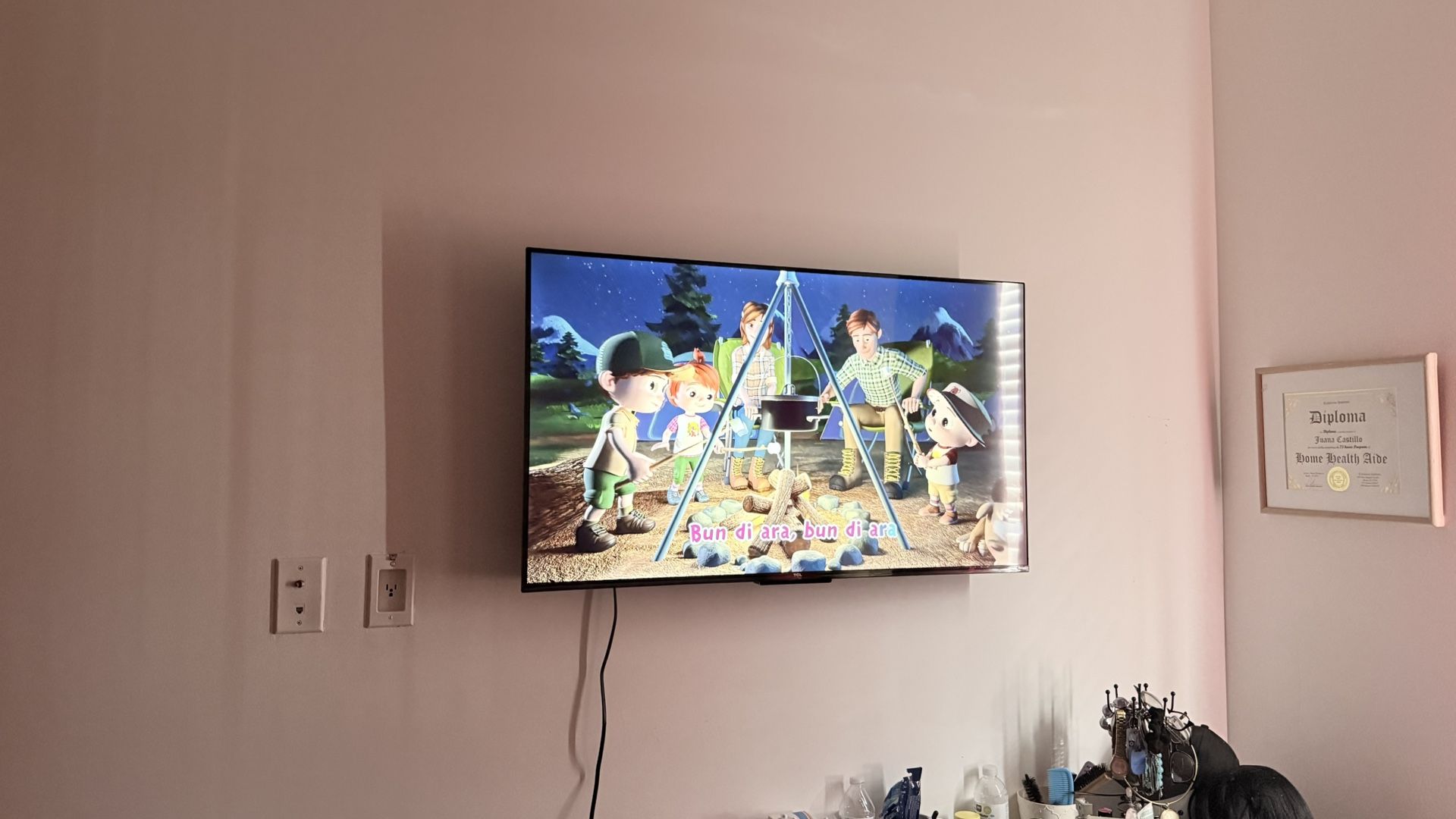 Tv TLC 43”