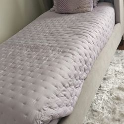 Twins Beds