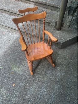Wooden kids rocket chair