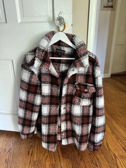 LIKE NEW — No Boundaries Plaid Sherpa Shacket — Size M (38-40)