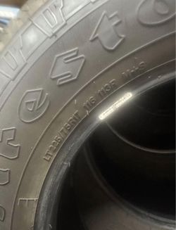 225/75/r17 Firestone dually tires