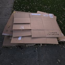 Free Moving  Boxes Multiple Sizes