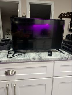 Insignia TV
