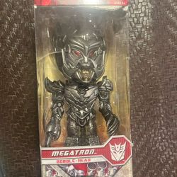 Wacky Wobbler Transformers Megatron Bobblehead Funko 2009 SEALED