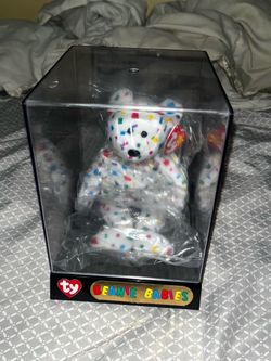 Beanie Babies Ty 2k in Case