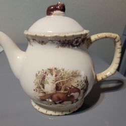 Tea pot