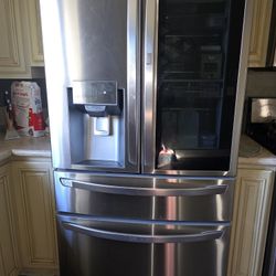 LG Flush Mount French Door Freezer Bottom Refrigerator One Year Old $1400