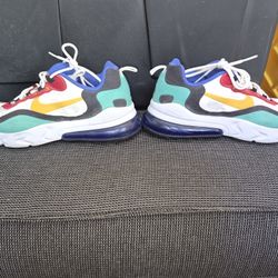  Nike Air Max 270 React  