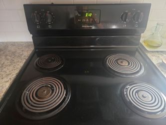 Frigidaire Black Electric Coil Range
