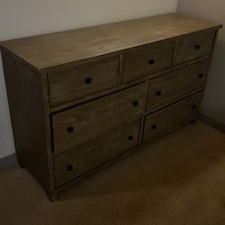 4 Piece Cali King Bedroom Set