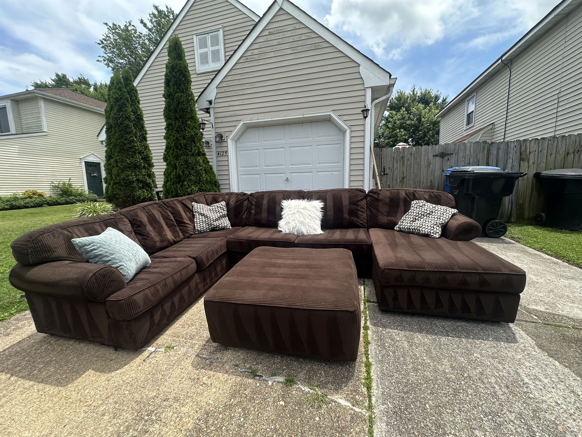 FREE Local Delivery ๐- brown corduroy 3 pcs sectional couch sofa set w/ ottoman