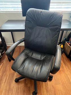 Black Leather Office Chair with Armrests