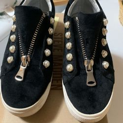 Color Black Size 7/2