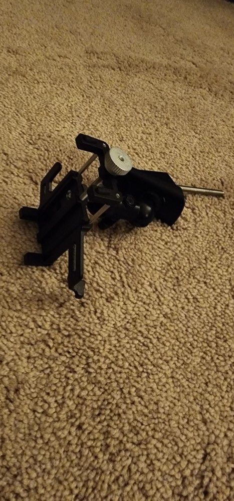 Jeep Gladiator Pillar Phone Mount.