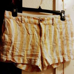 Ladies Old Navy Size 2 Shorts