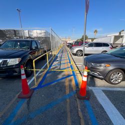 Pinto Líneas De Parqueadero S