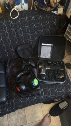 Headphones, Xbox controller, Naipo massager