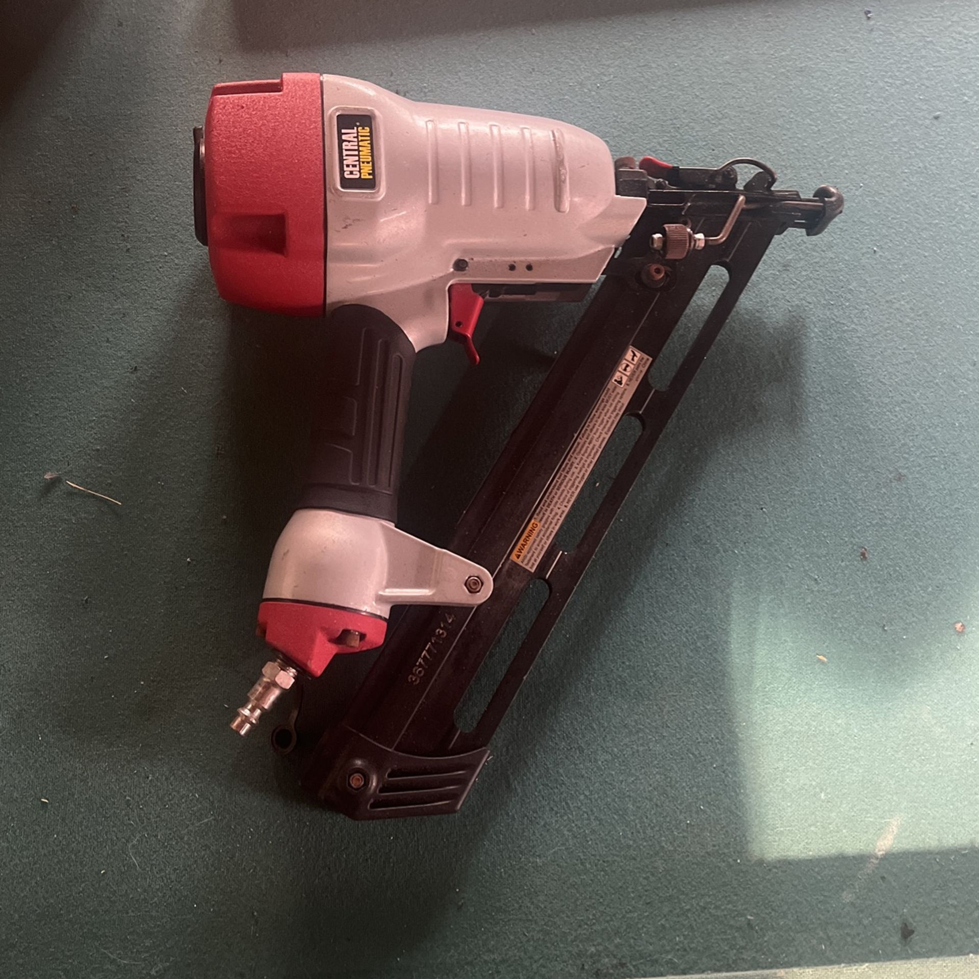 Central Pneumatic 15g Nail Gun