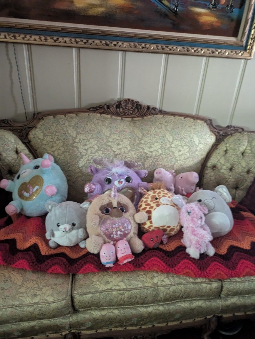 Lot of plushies