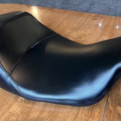 HARLEY DAVIDSON GENUINE 08-UP TOURING ROAD/STREET GLIDE BLACK SOLO SEAT