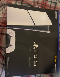 PS5 Digital Edition – Excellent Condition – $450