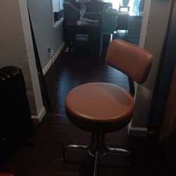 Stool Dusty Rose Color Serious Inquiries Only  $10