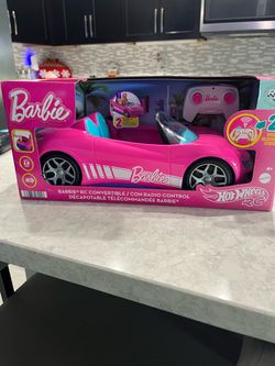Barbie Hot Wheels RC Convertible Remote Controlled Car. NEW IN BOX