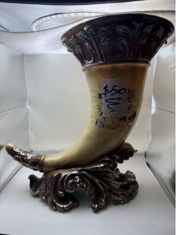 Decorative Horn Vase / Accent Piece