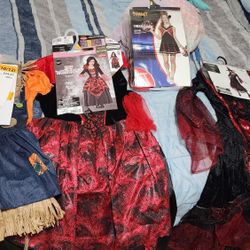Halloween Costumes 