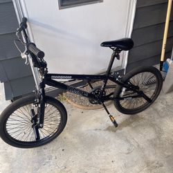Mongoose Bmx 20” Bike 