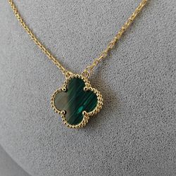 VCA Clover Green Necklace 