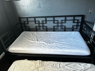 Twin Trundle w Mattresses