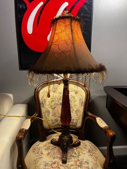 Vintage look Table Lamp with Fringe Shade