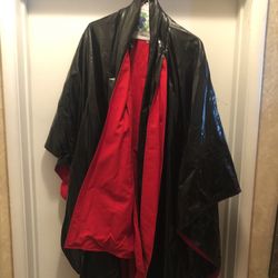  Cape / Rain Poncho, Size Med-XL