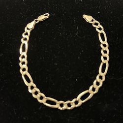 14k Yellow Gold Figaro Bracelet 
