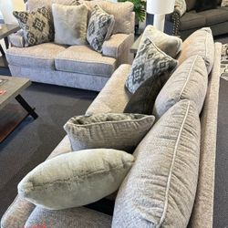 Mercado Sofa Loveseat | Gray | Showroom Available