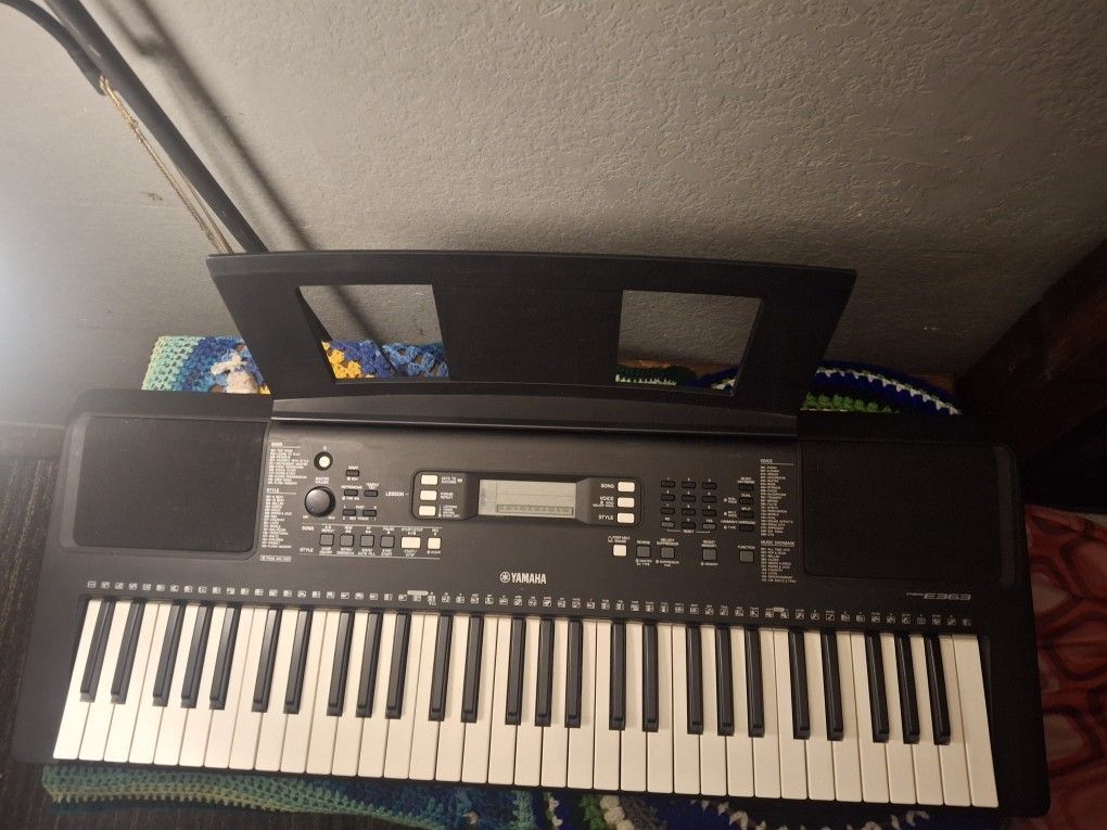 Yamaha Piano Keyboard PRS E363