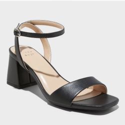 A New Day (Target Brand) Black Open Toe Chunky Heel 7