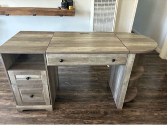 Standing desk