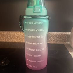 64 oz Motivational Water Bottle