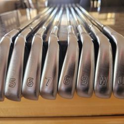 PING i210 Iron set 4-P, U Wedge Black Dot