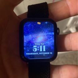 Series 5 GPS APPLE WATCH 