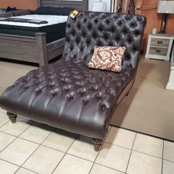 Closeout Chair