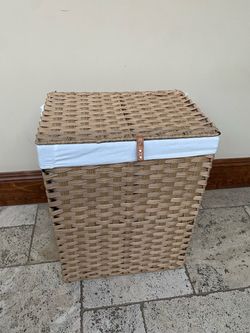 Beautiful Wicker Laundry Hamper with Lid and Liner