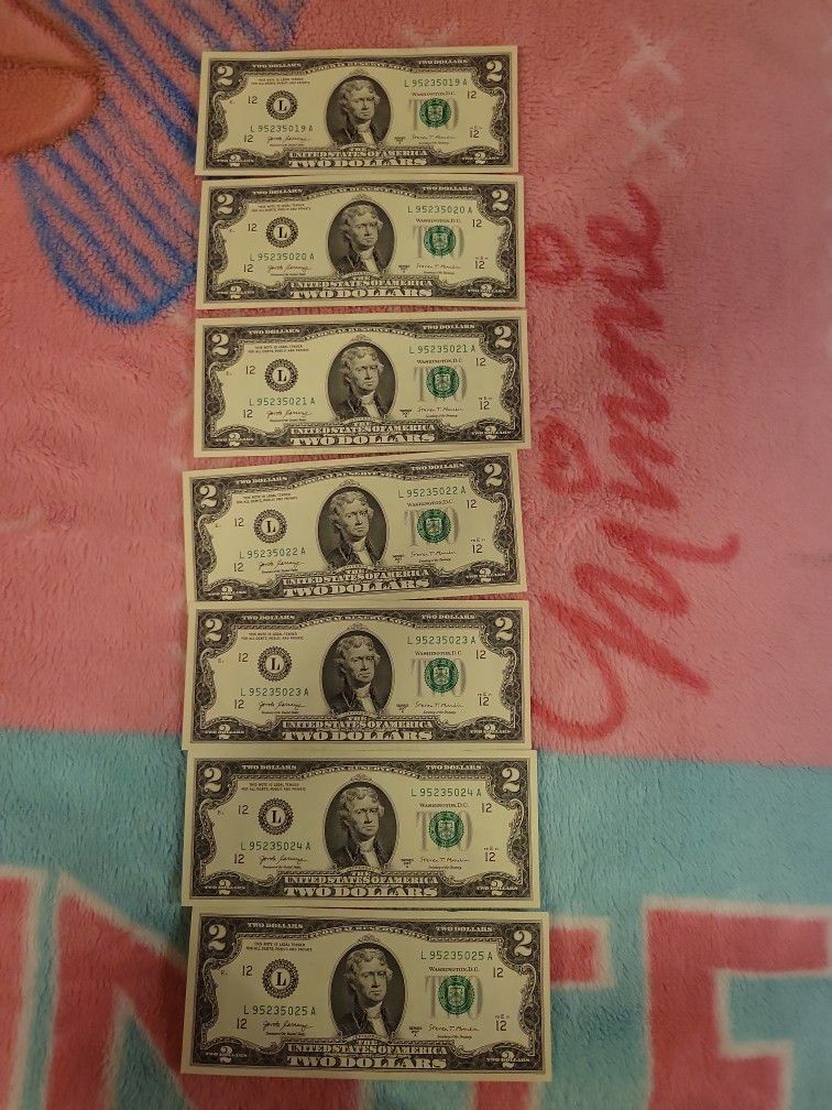 Uncirculated sequential $2 bills