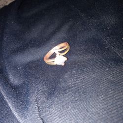 Wedding/Engagement Ring 