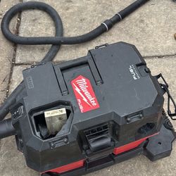 Milwaukee M18 Vacuum – Like New, Used Once