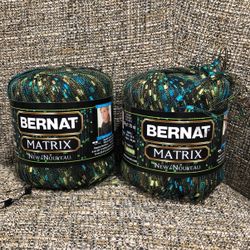 2 Balls Bernat Matrix New / Nouveau. Color 02712 Acid Axis