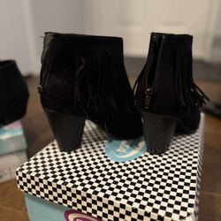 Varieties Shoe Boot Booties Size 8 Women